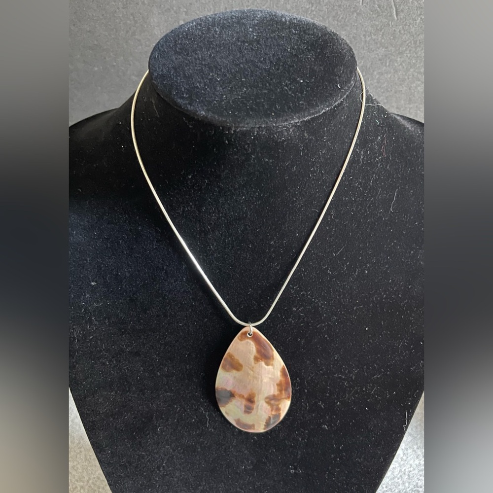 Oyster Shell Polished Teardrop Shape Pendant Necklace